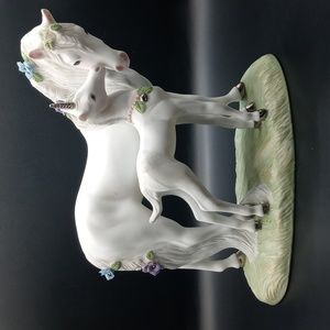 1990 Princeton Gallery Fine Porcelain Unicorns "Love's Devotion"